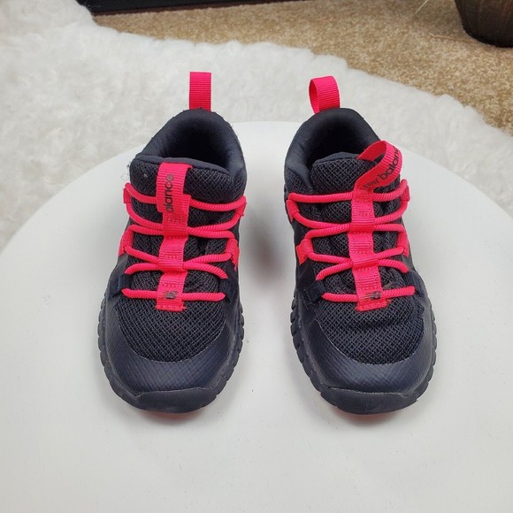 New Balance Kids Playgruv Sneaker, Toddler  Size 8M, Black/Pink - Picture 4 of 7